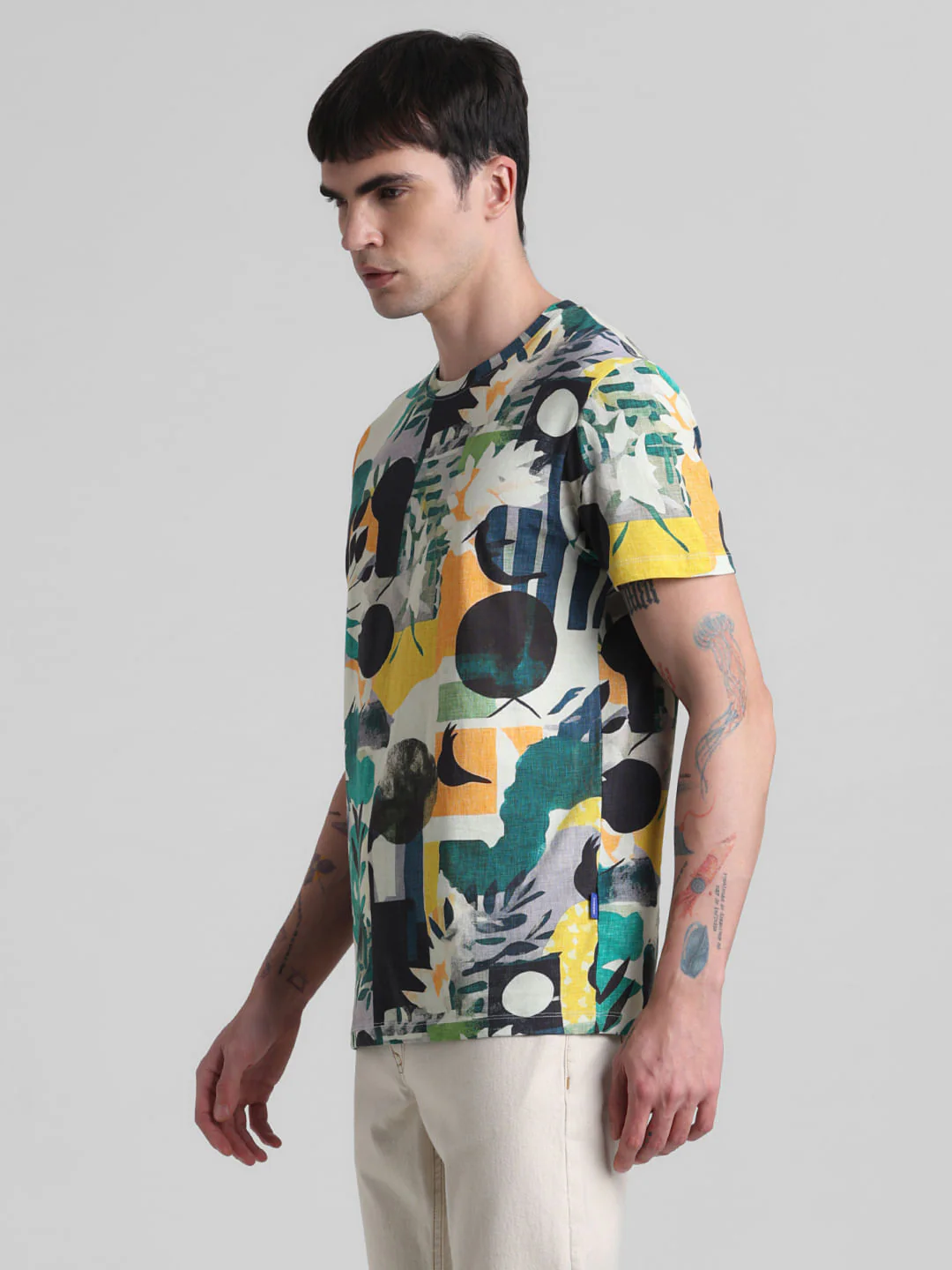 White Tropical Print T-shirt - Image 3