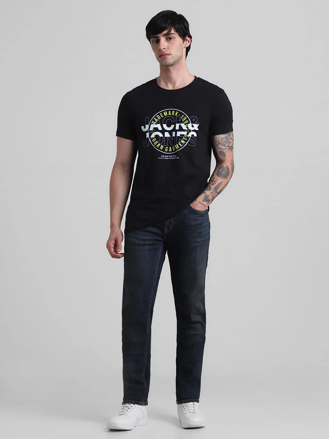 Black Printed Crew Neck T-shirt - Image 6