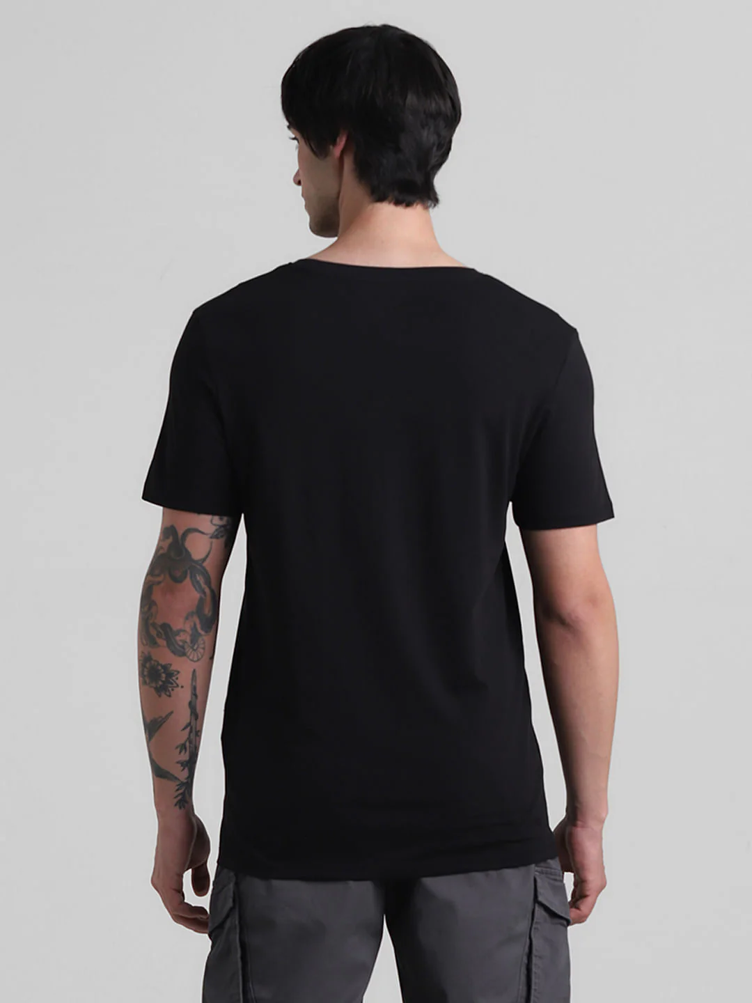 Black Logo Print Crew Neck T-shirt - Image 4
