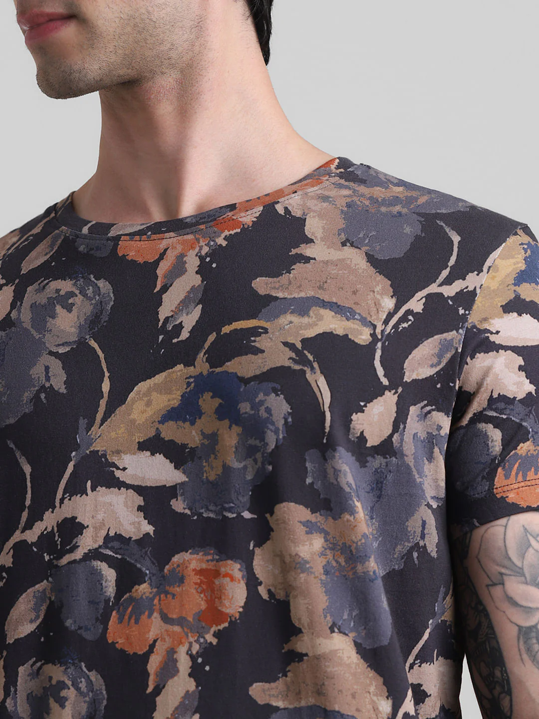 Blue Printed Crew Neck T-shirt - Image 5