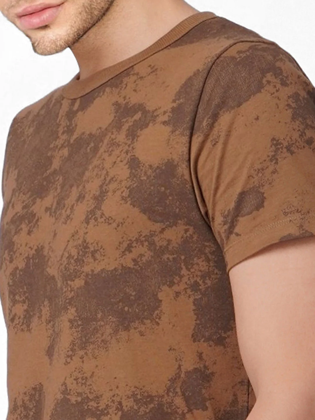 Brown Abstract Print Crew Neck T-shirt - Image 6