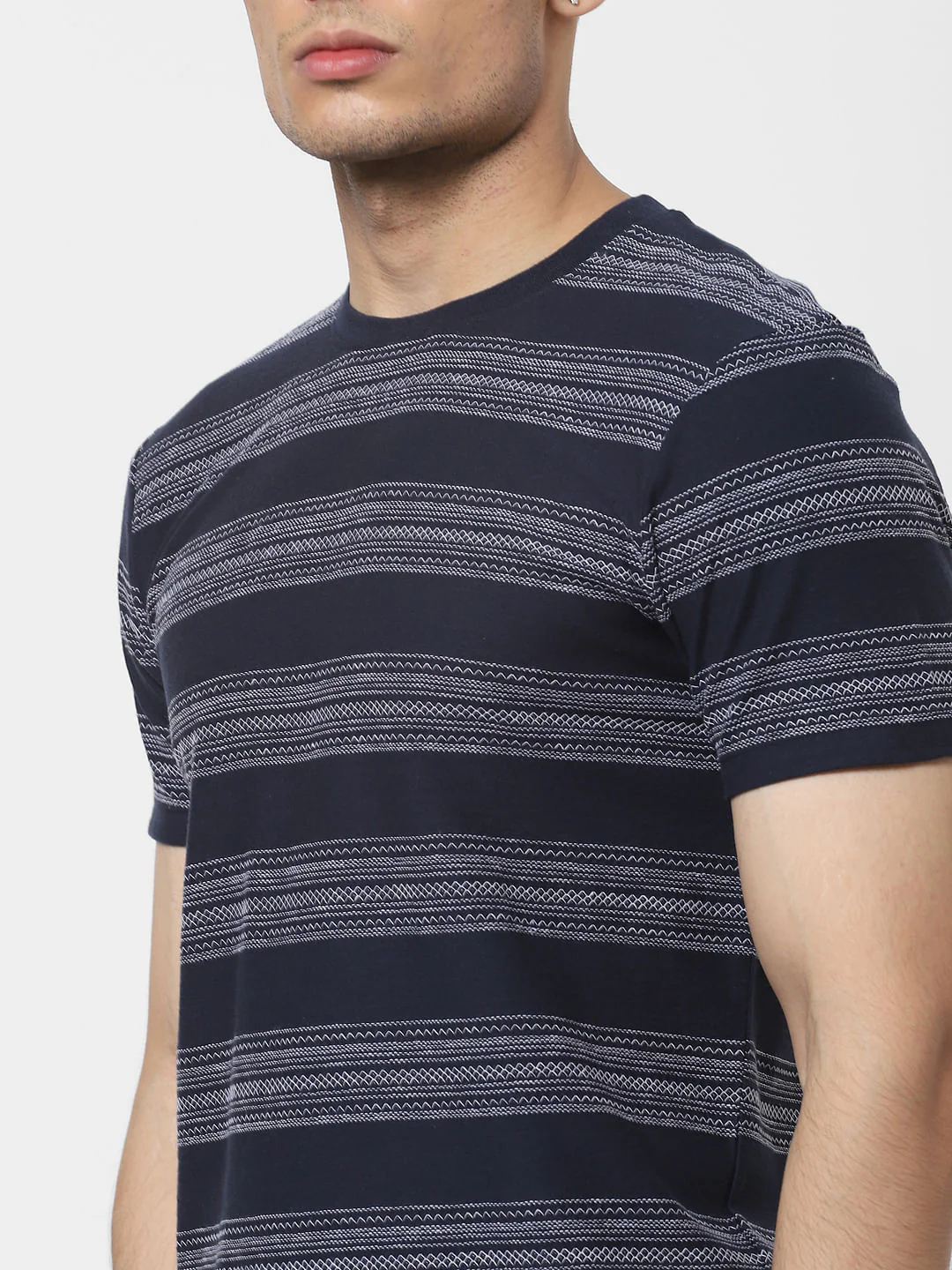 Blue Jacquard Striped Crew Neck T-shirt - Image 5