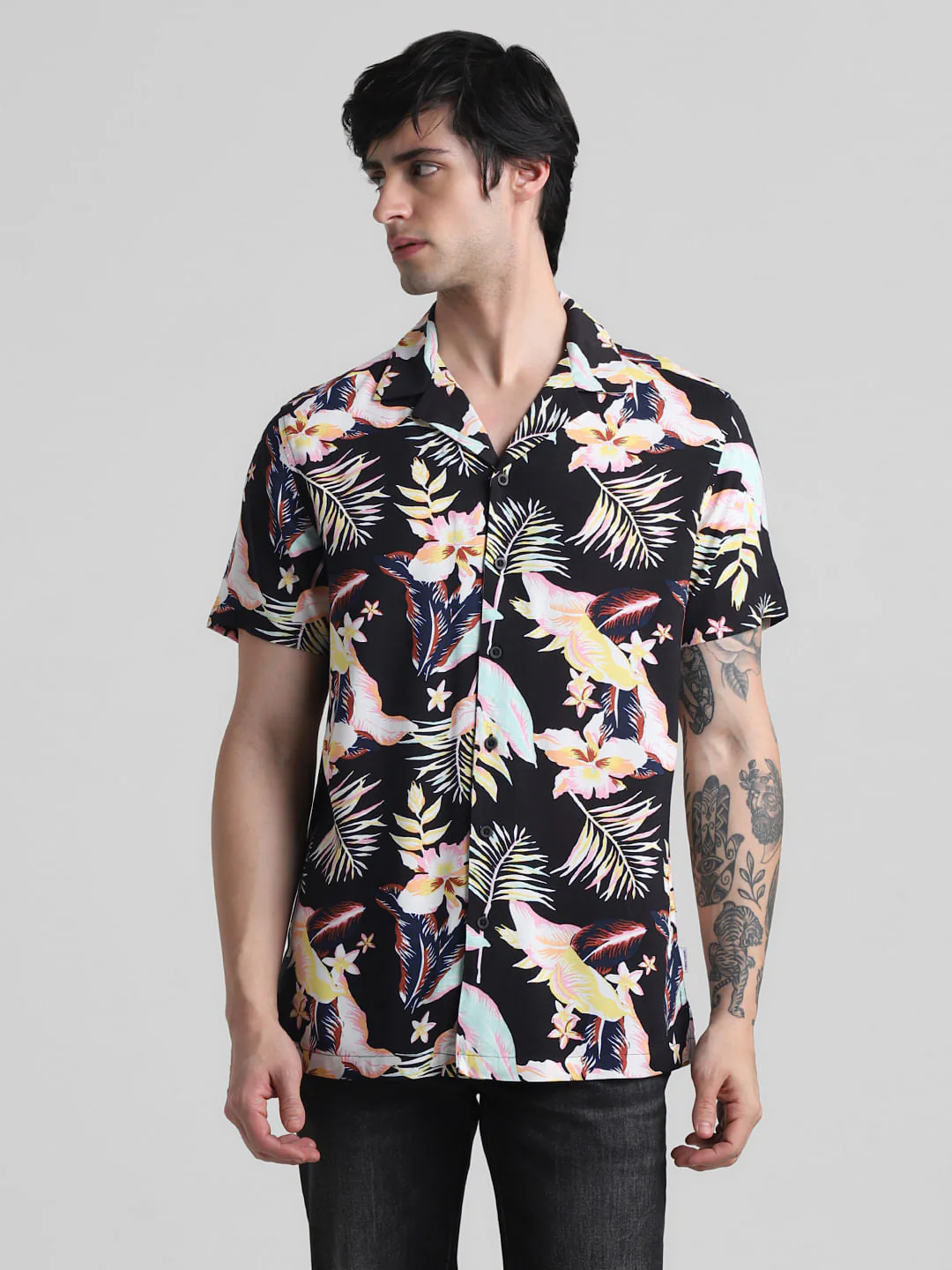 Black Floral Short Sleeves Shirt - Image 2
