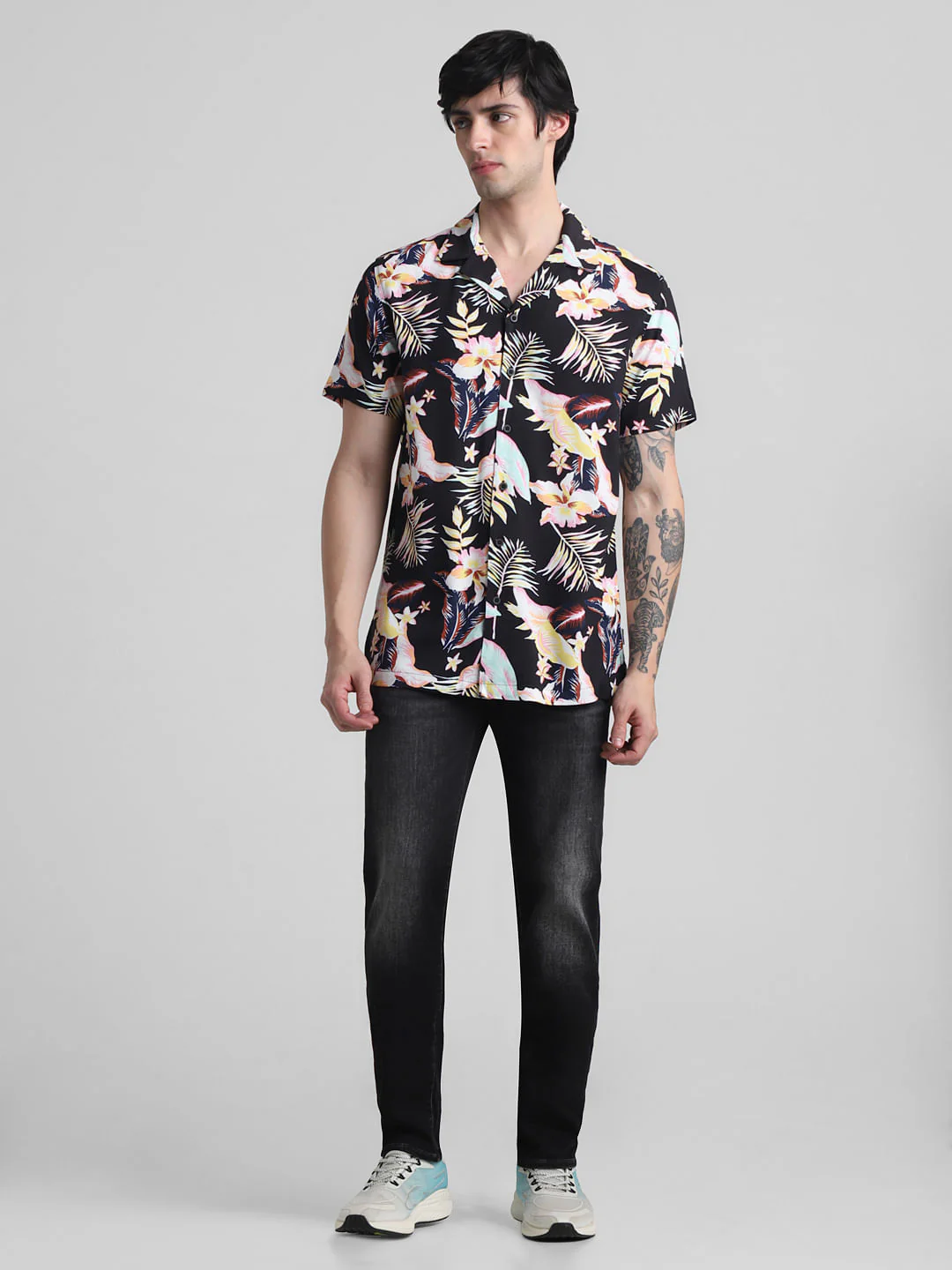 Black Floral Short Sleeves Shirt - Image 6