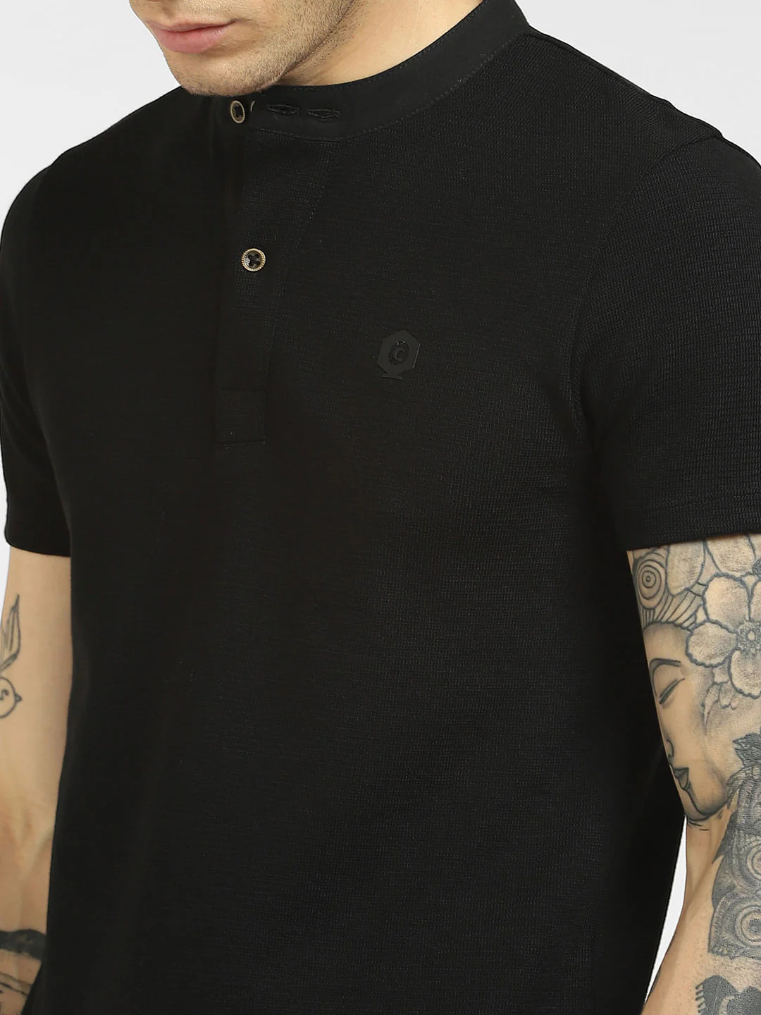 Black Henley Neck T-shirt - Image 5