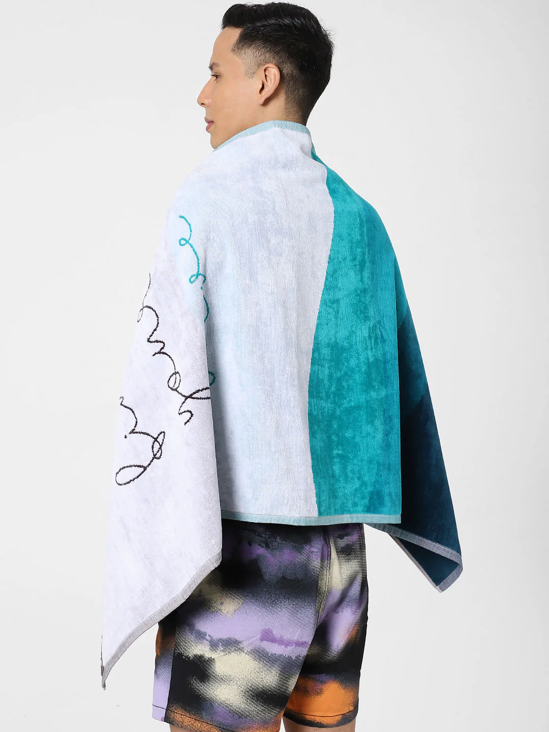 Turquoise Wave Print Towel - Image 4