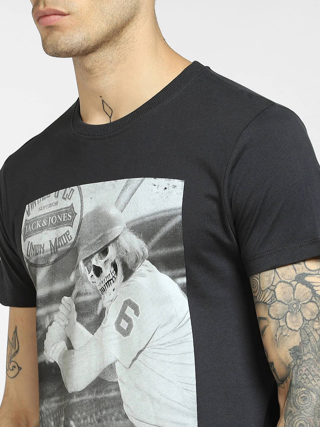 Black Graphic Print Crew Neck T-shirt - Image 5