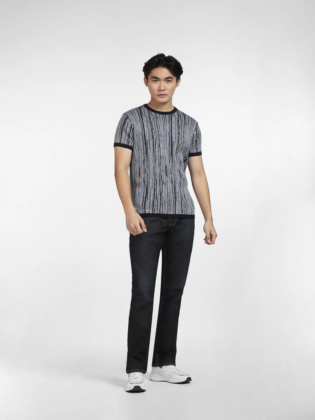 Navy Blue Printed Knit T-shirt - Image 6