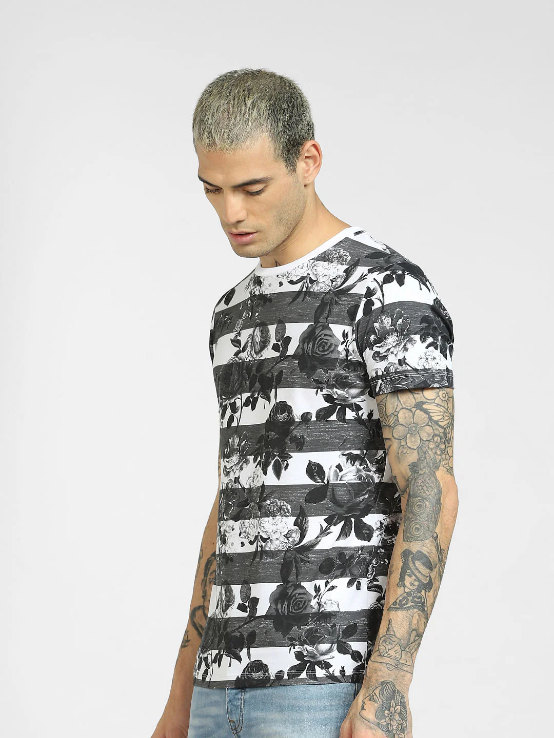 Black Striped Crew Neck T-shirt - Image 3