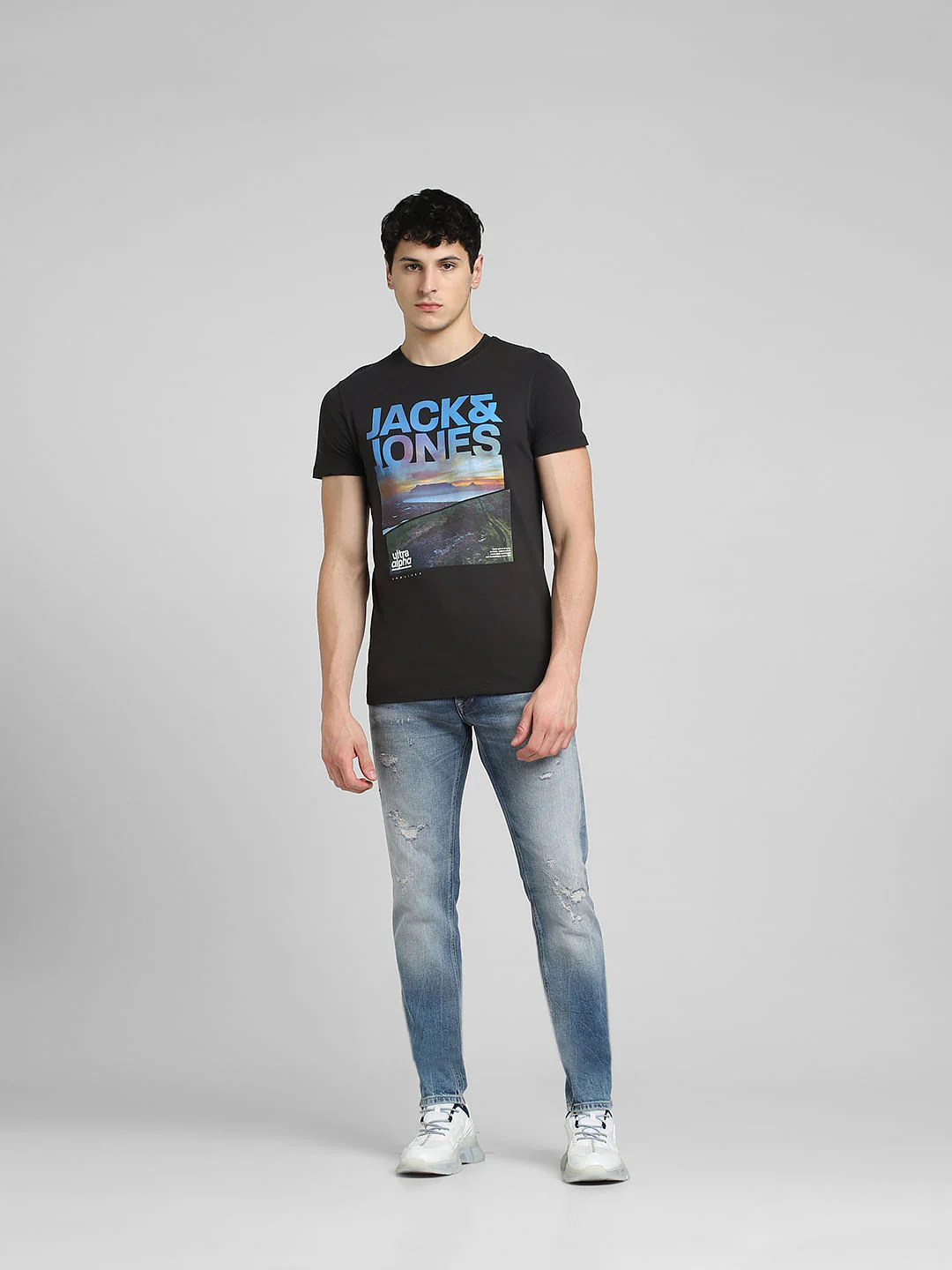 Black Graphic Print Crew Neck T-shirt - Image 6