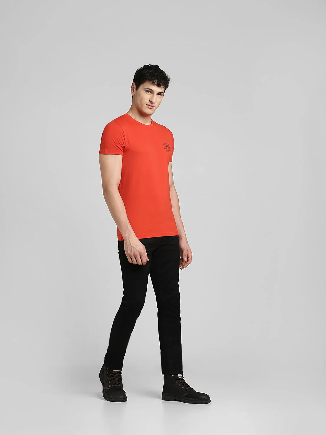 Red Crew Neck T-shirt - Image 6