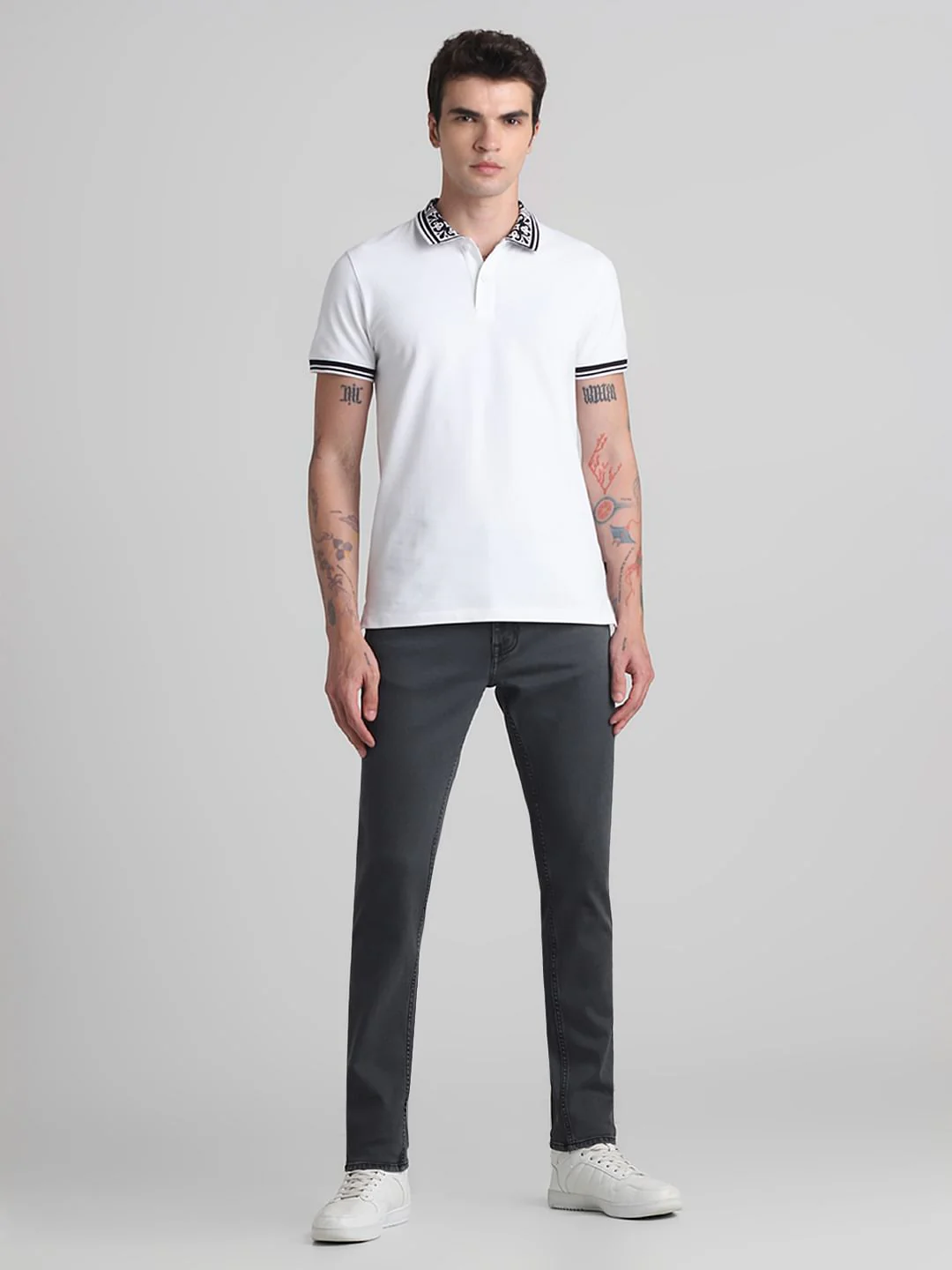 White Printed Collar Polo T-shirt - Image 6