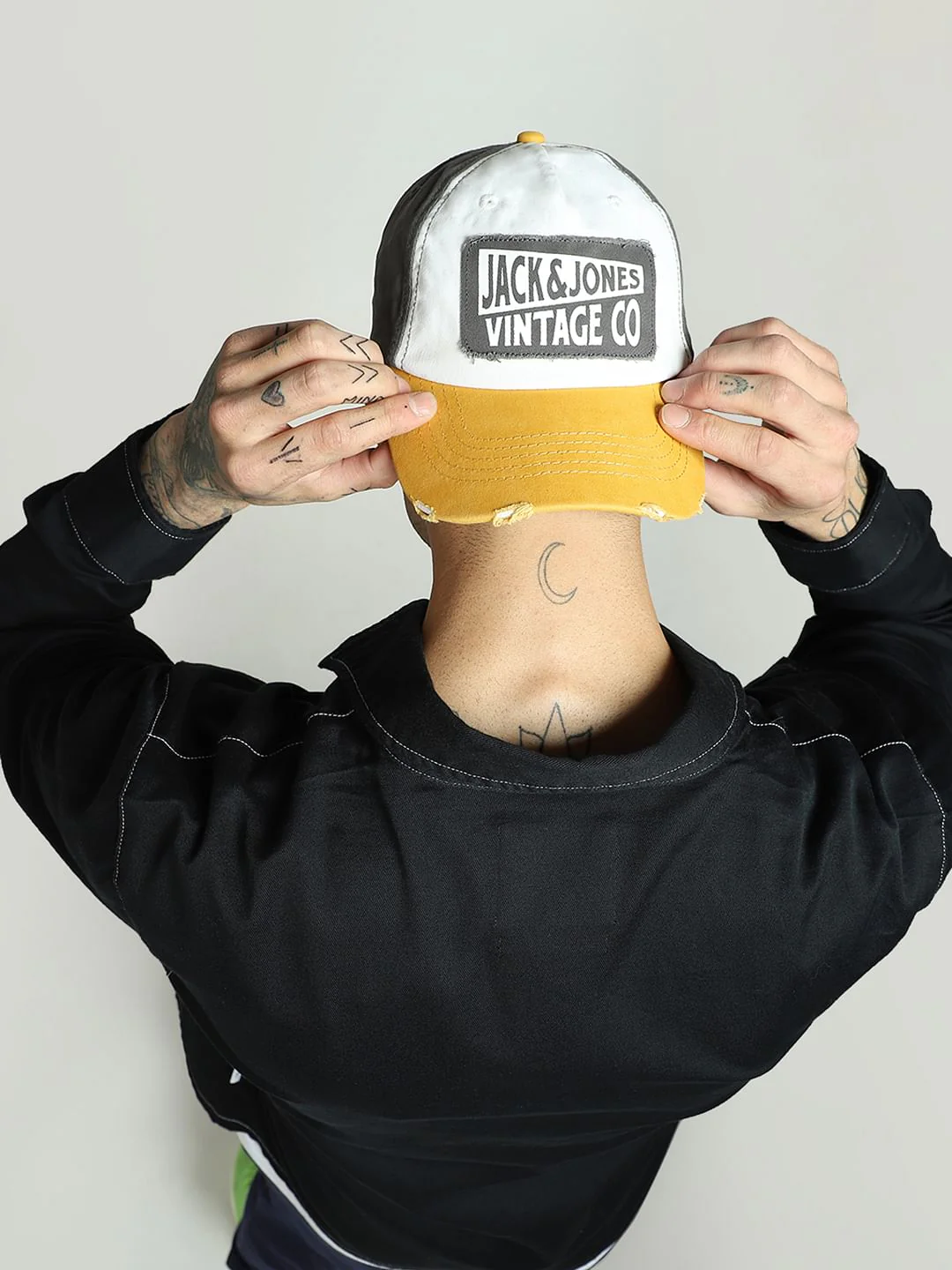Yellow & Grey Logo Printed Cap - Image 6