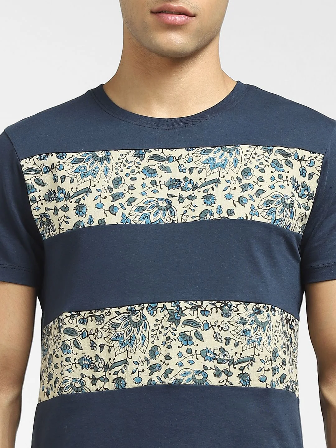Blue Graphic Print Crew Neck T-shirt - Image 5