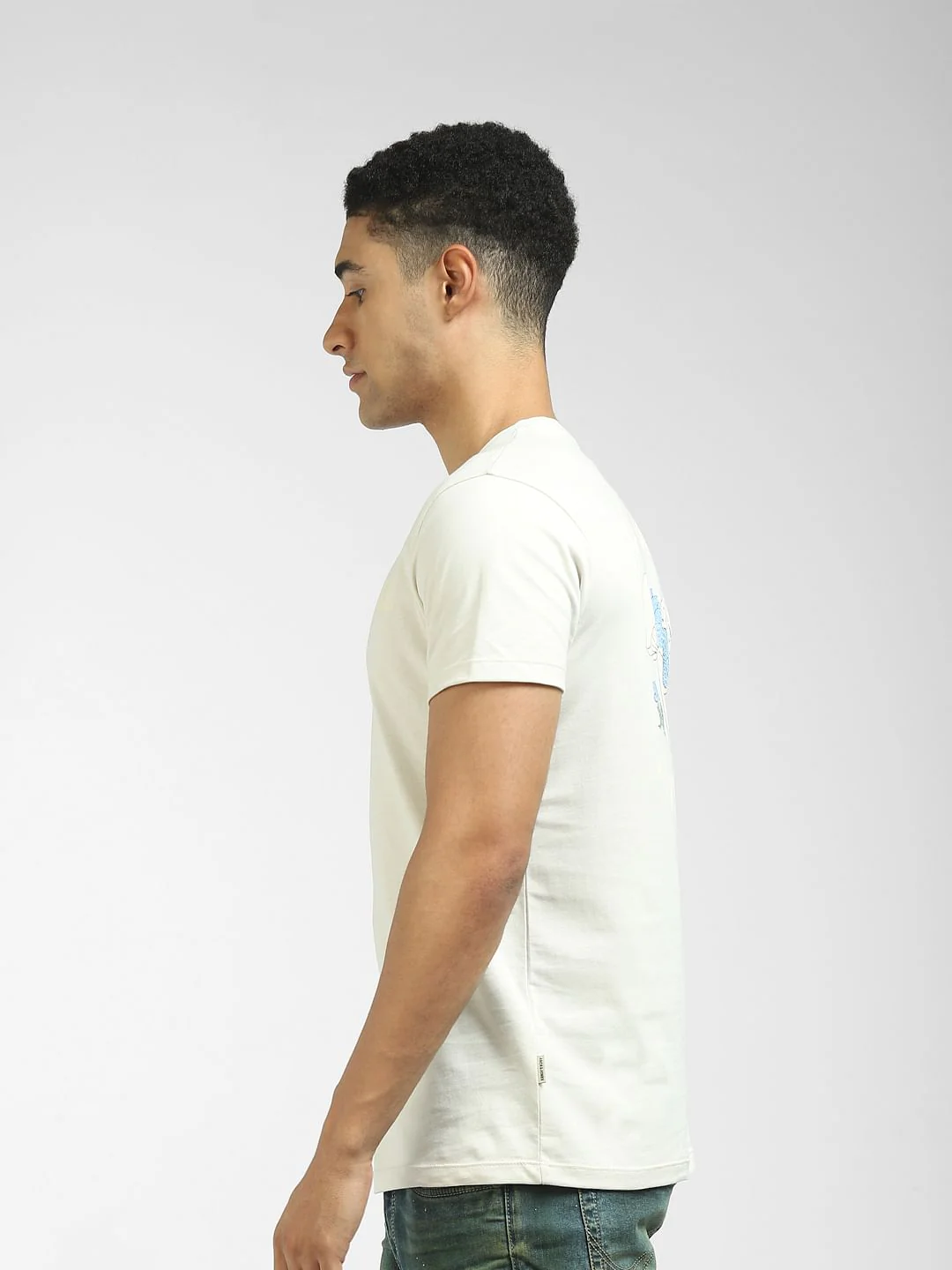 Off-White Graphic Print Crew Neck T-shirt - Image 3