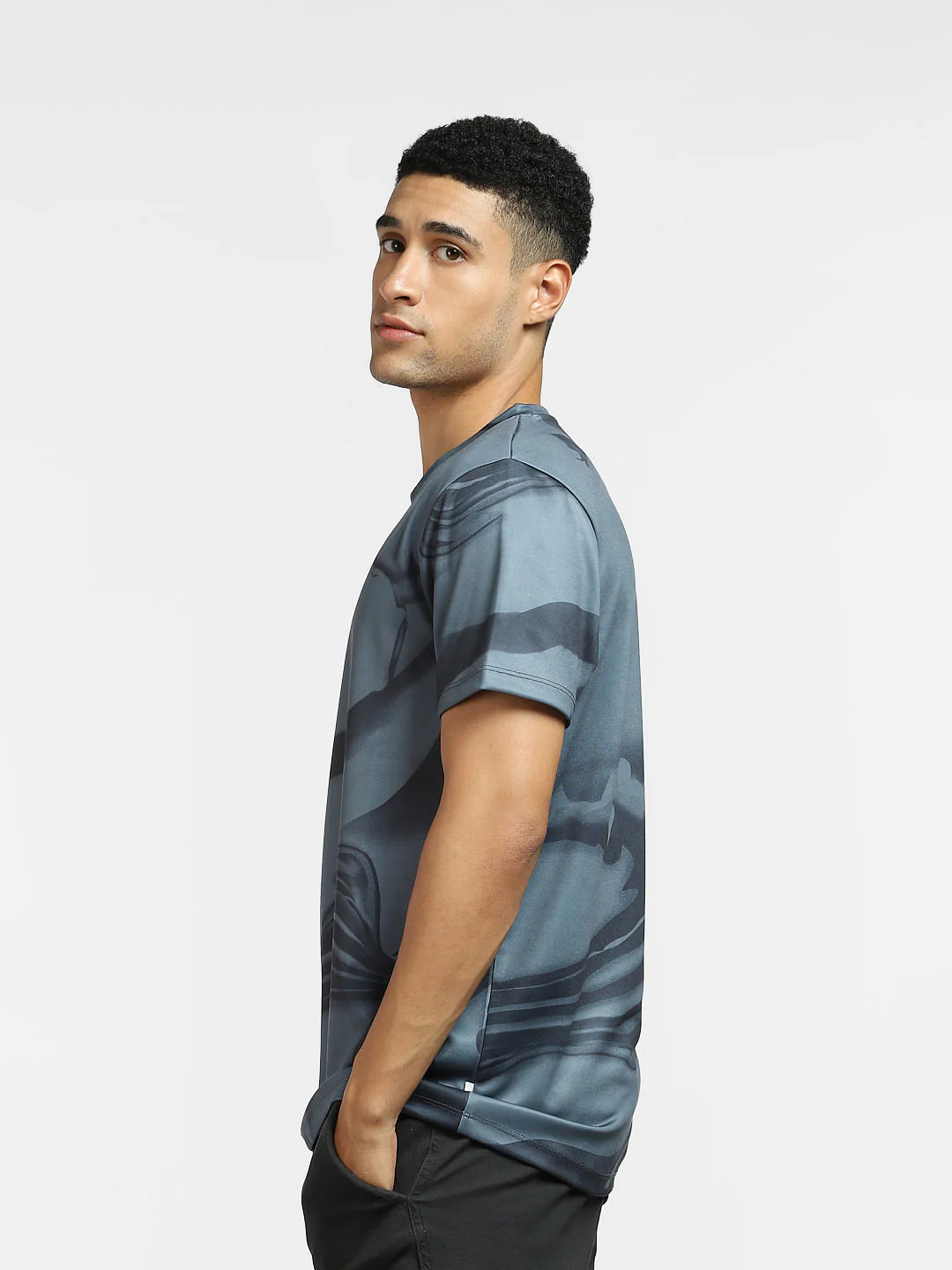 Black Crew Neck T-shirt - Image 3