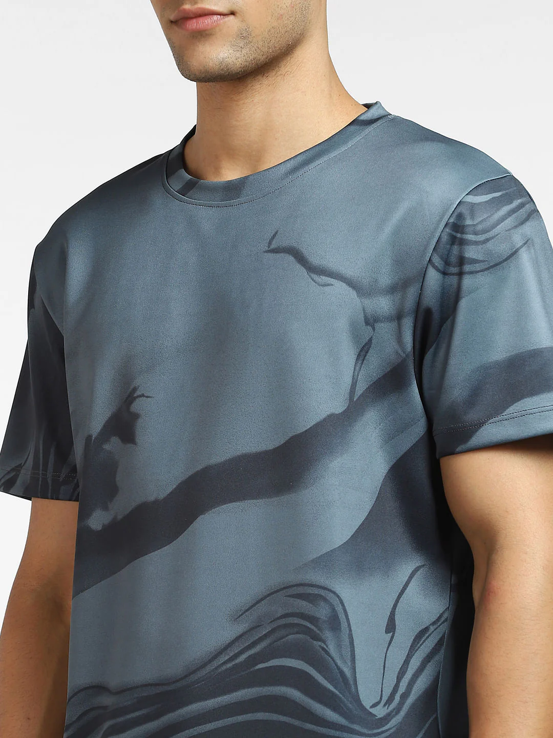 Black Crew Neck T-shirt - Image 5