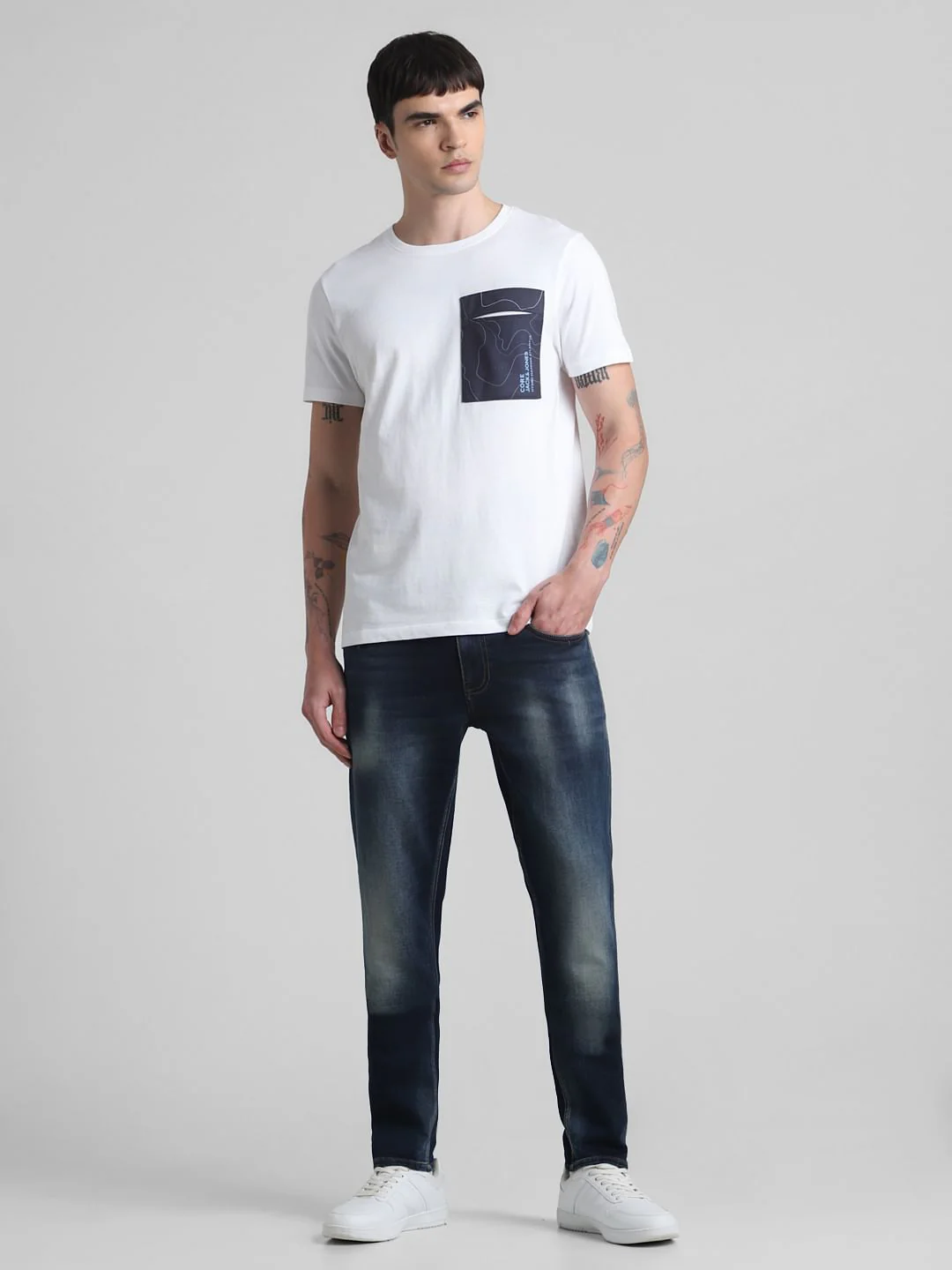 White Pocket Detail Crew Neck T-shirt - Image 6