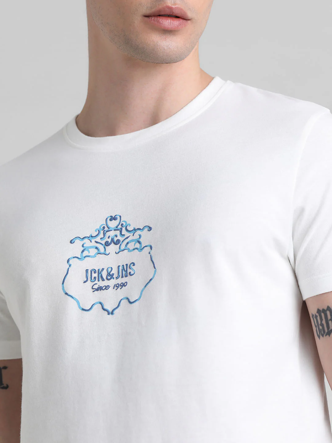 White Printed Crew Neck T-shirt - Image 5