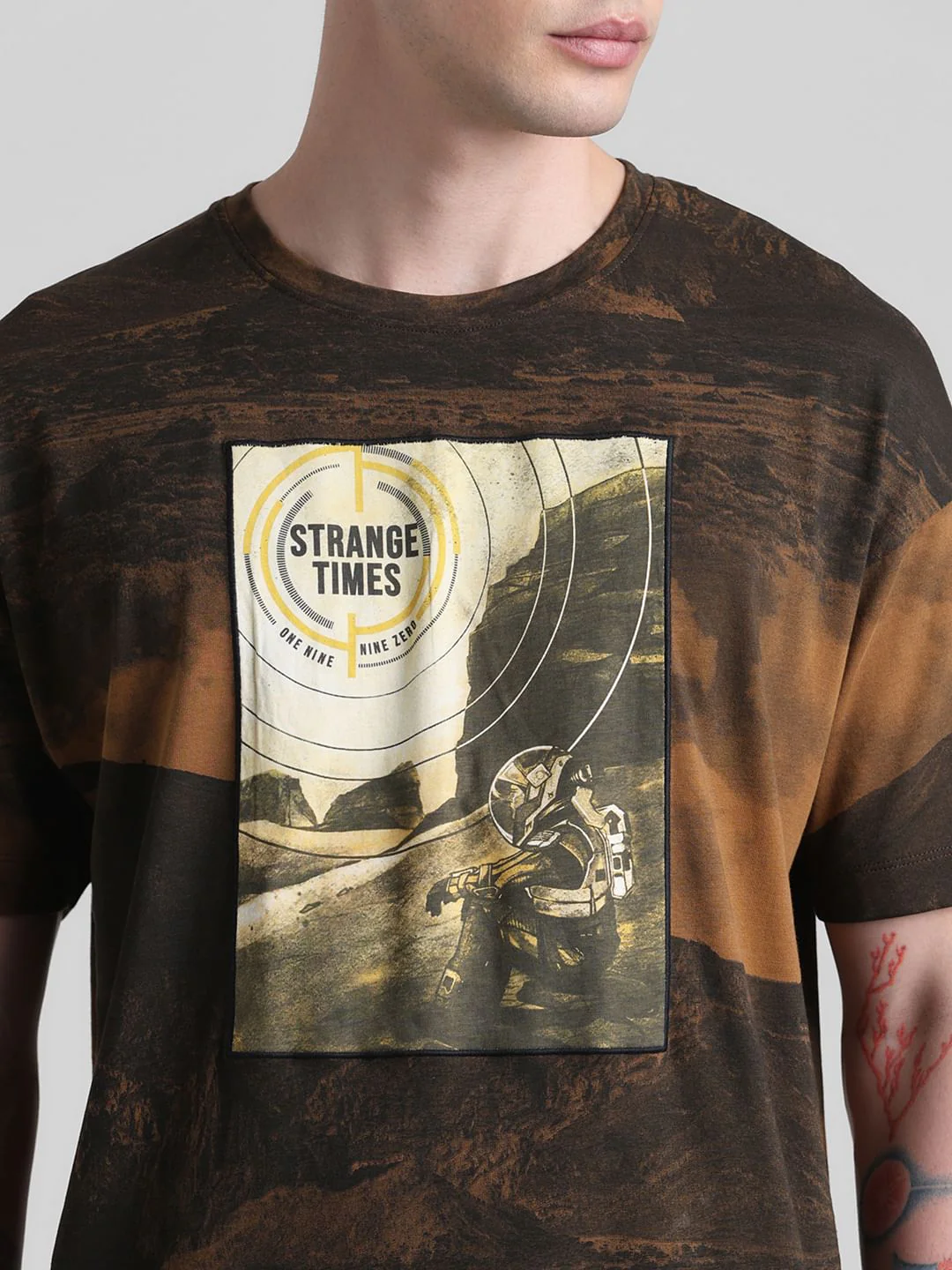 Brown Printed Oversized Crew Neck T-shirt - Image 5