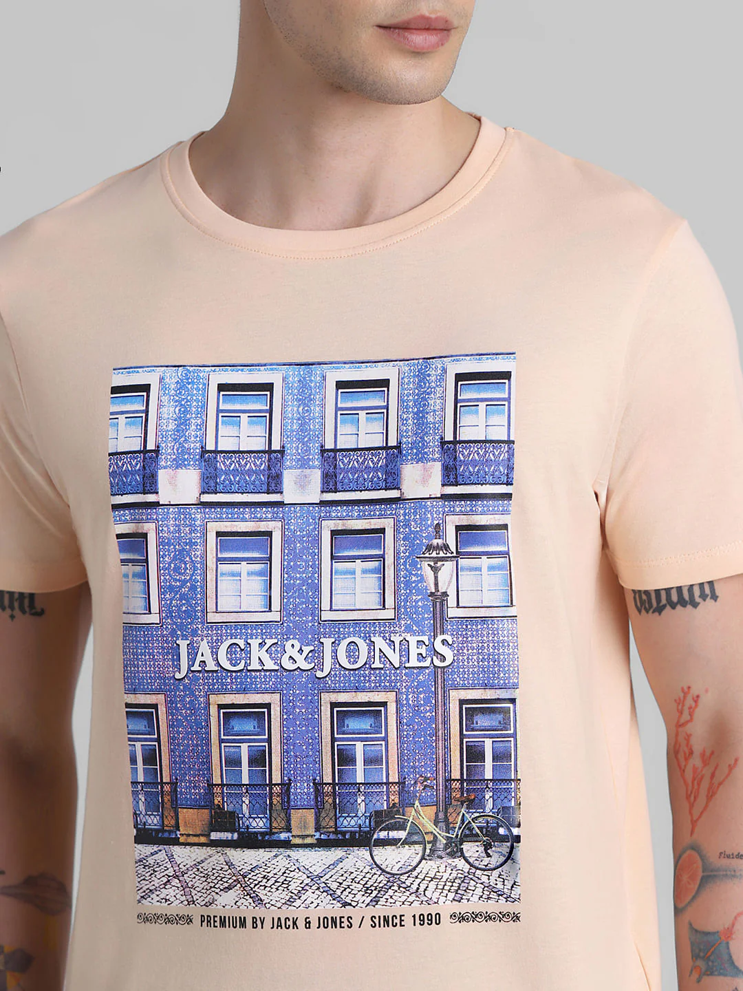 Peach Window Print T-shirt - Image 5