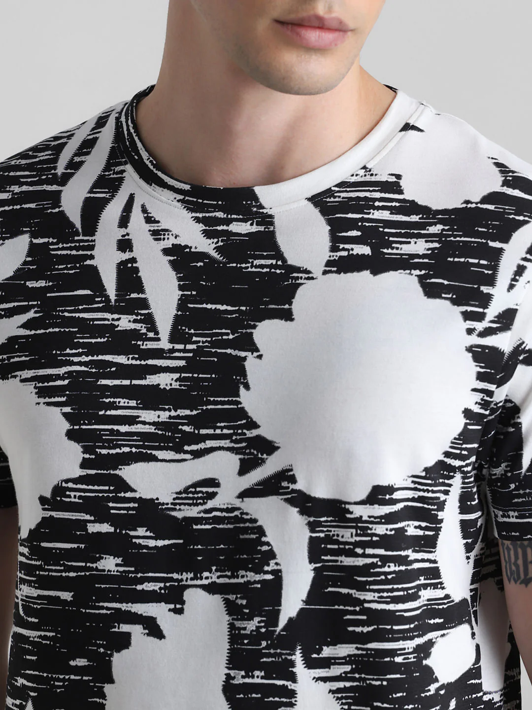 White Printed Co-ord Set T-shirt - Image 5