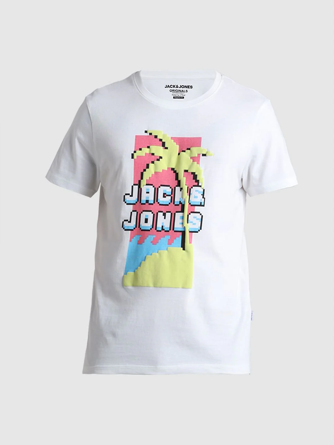 White Graphic Print T-shirt - Image 7