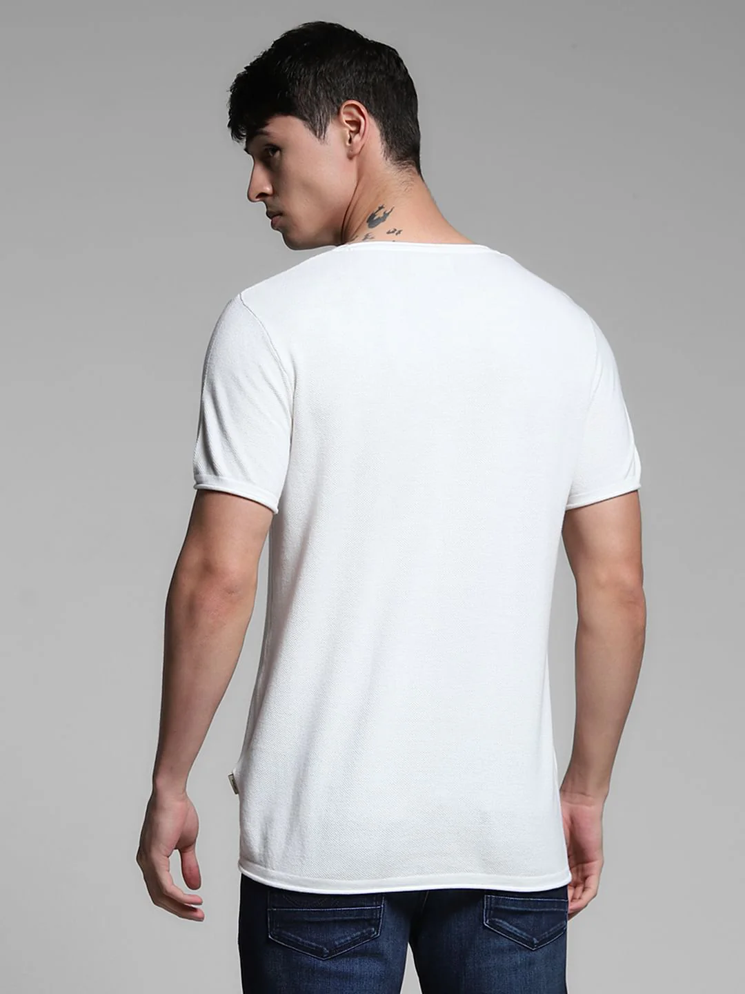 White Crew Neck Knitted T-shirt - Image 4