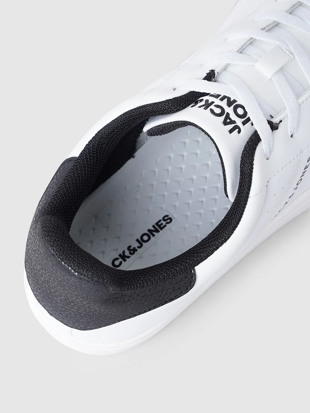 White Colourblocked Casual Sneakers - Image 8