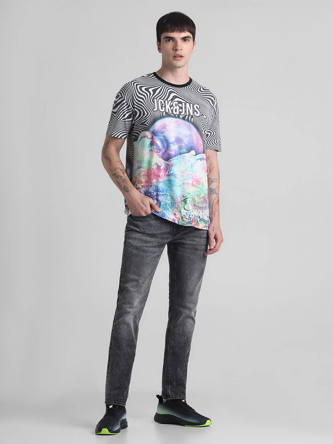 White Illusion Print Crew Neck T-shirt - Image 7