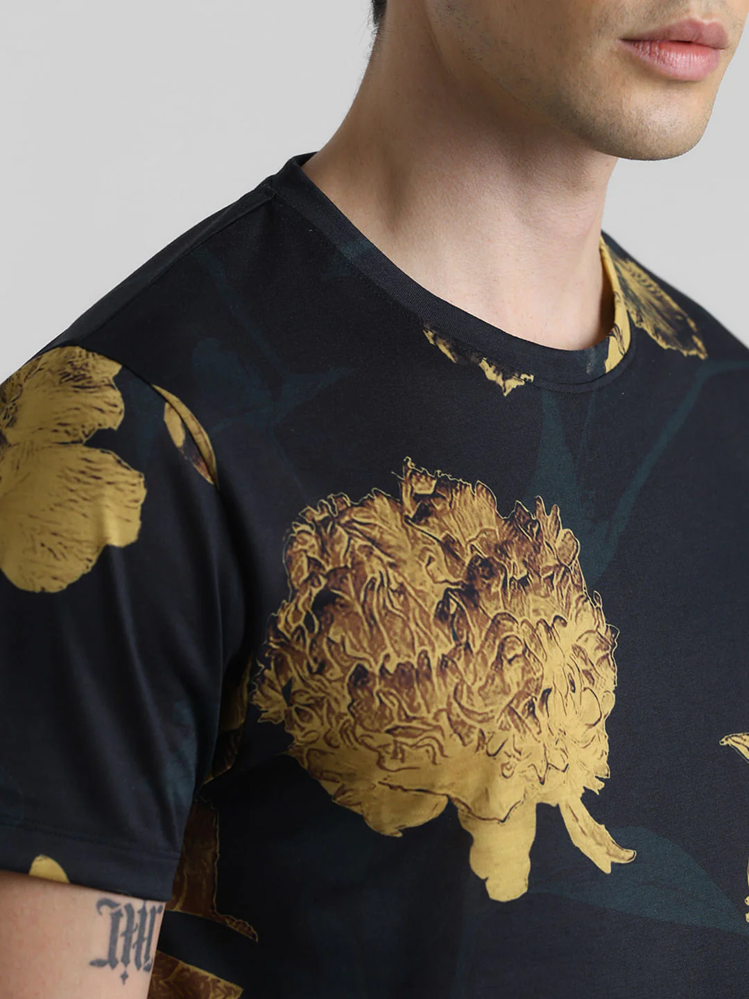 Black Floral Print Crew Neck T-shirt - Image 5