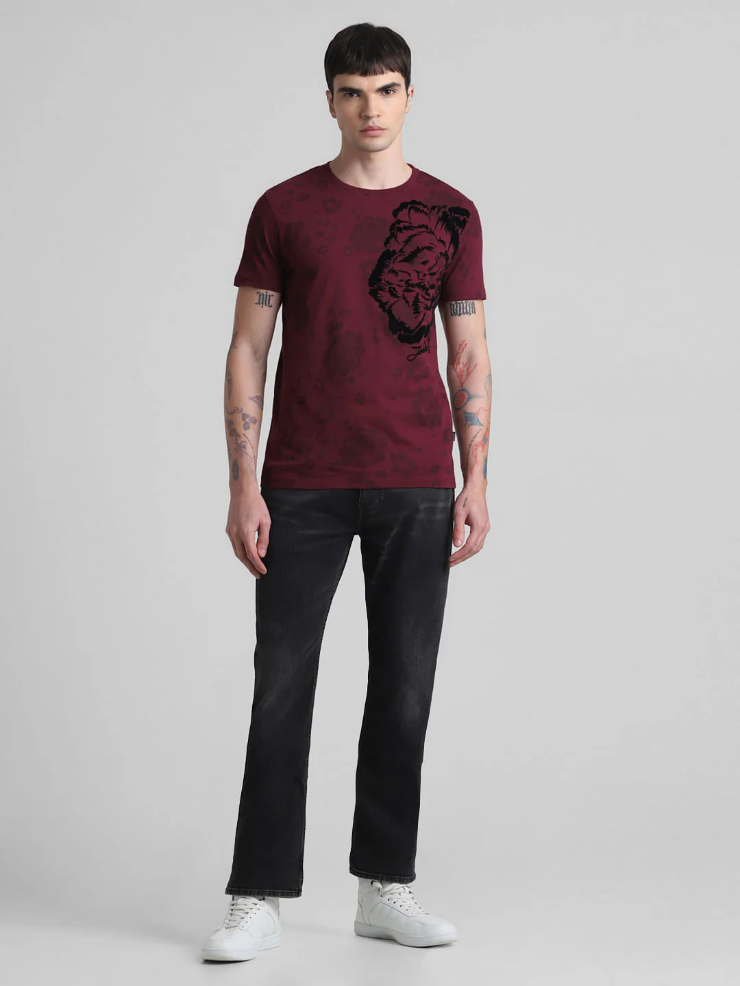 Maroon Floral Print Crew Neck T-shirt - Image 6