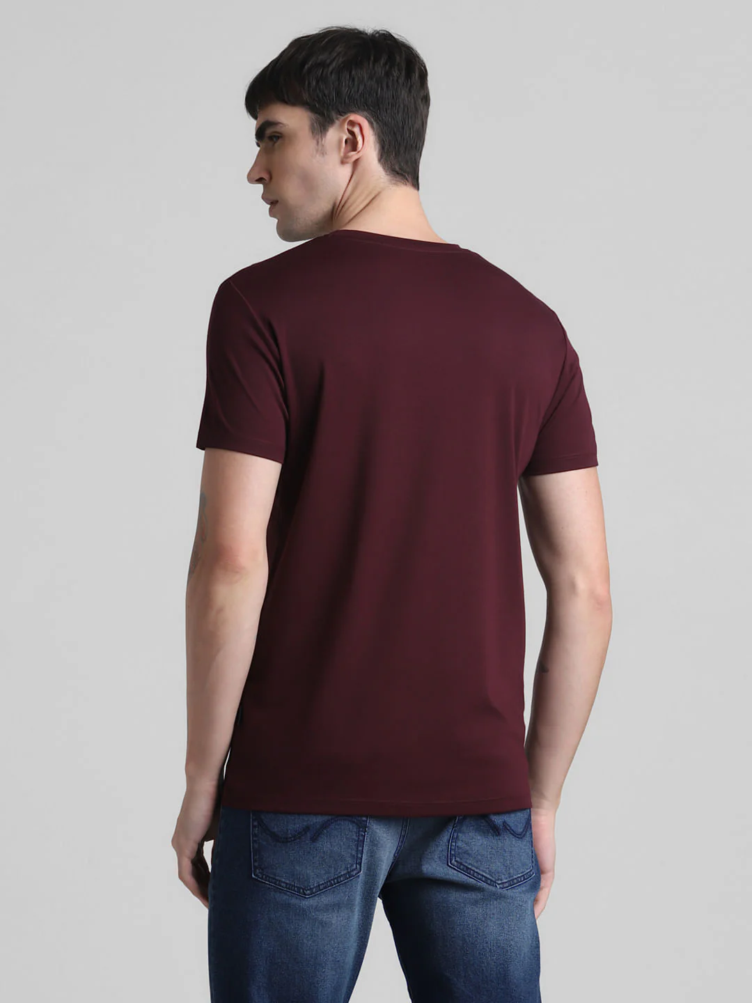 Maroon Crew Neck T-shirt - Image 4