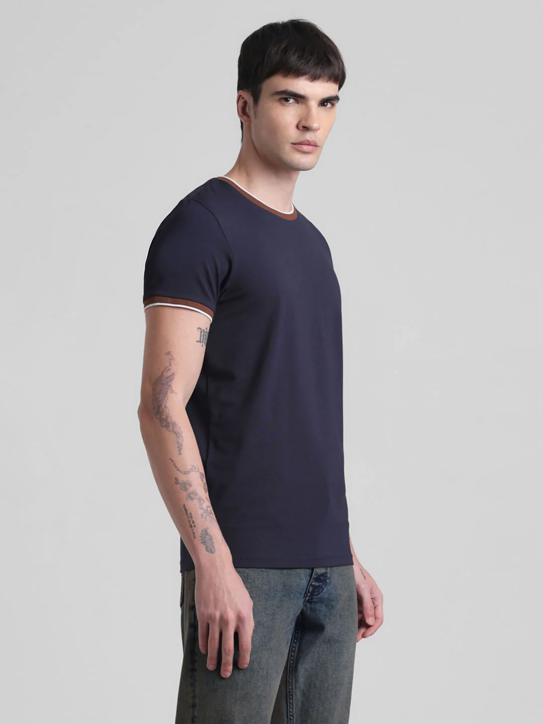 Blue Contrast Tipping Crew Neck T-shirt - Image 3