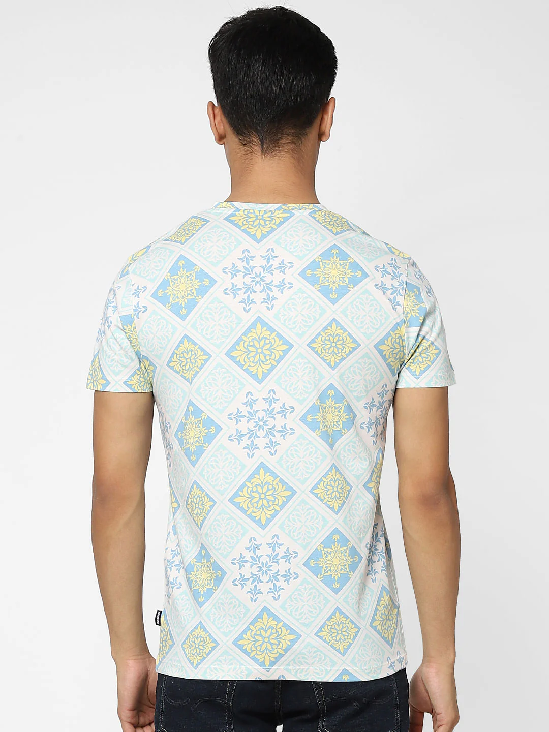 White Abstract Print Crew Neck T-shirt - Image 4