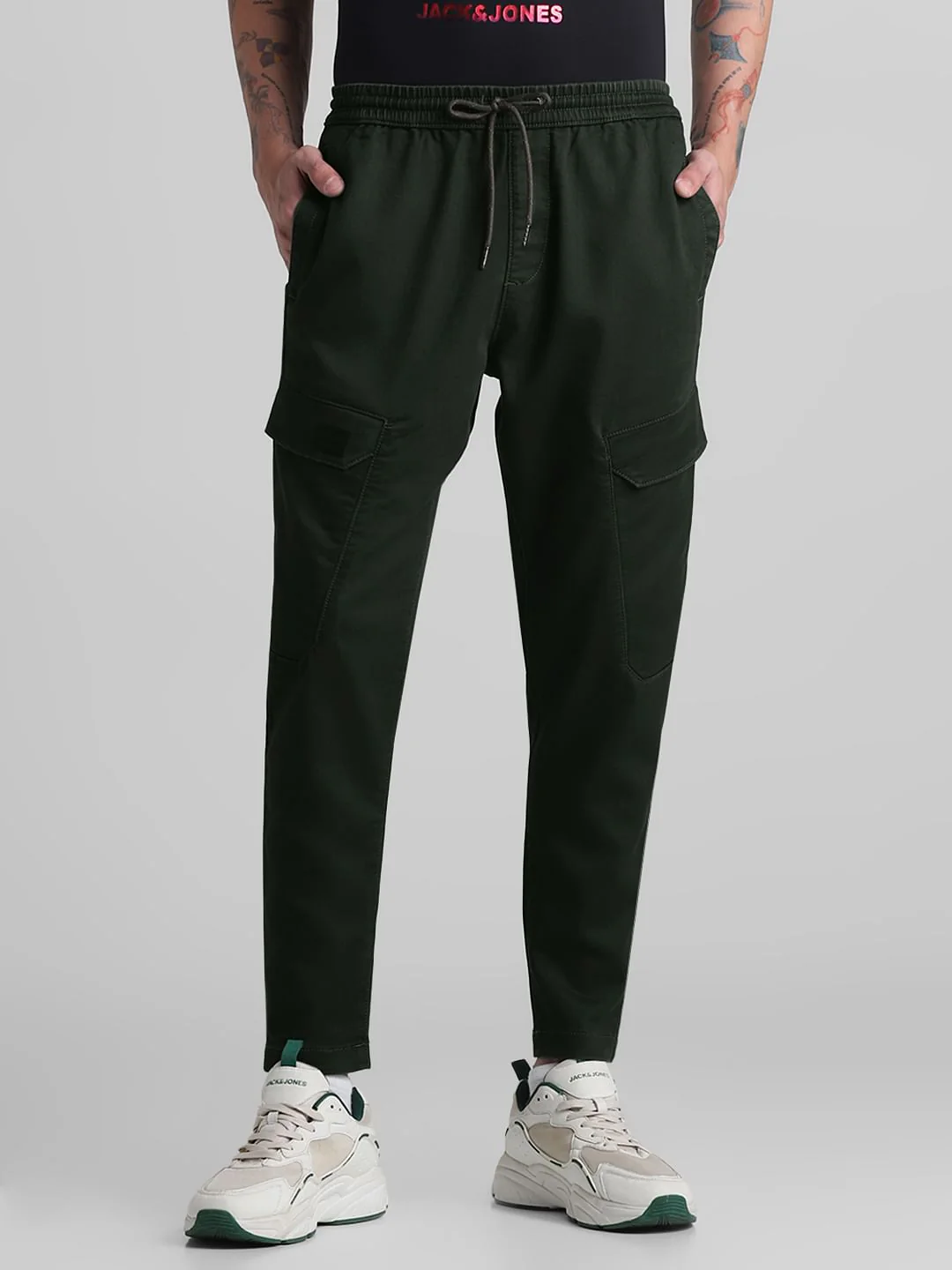 Green Mid Rise Cargo Pants