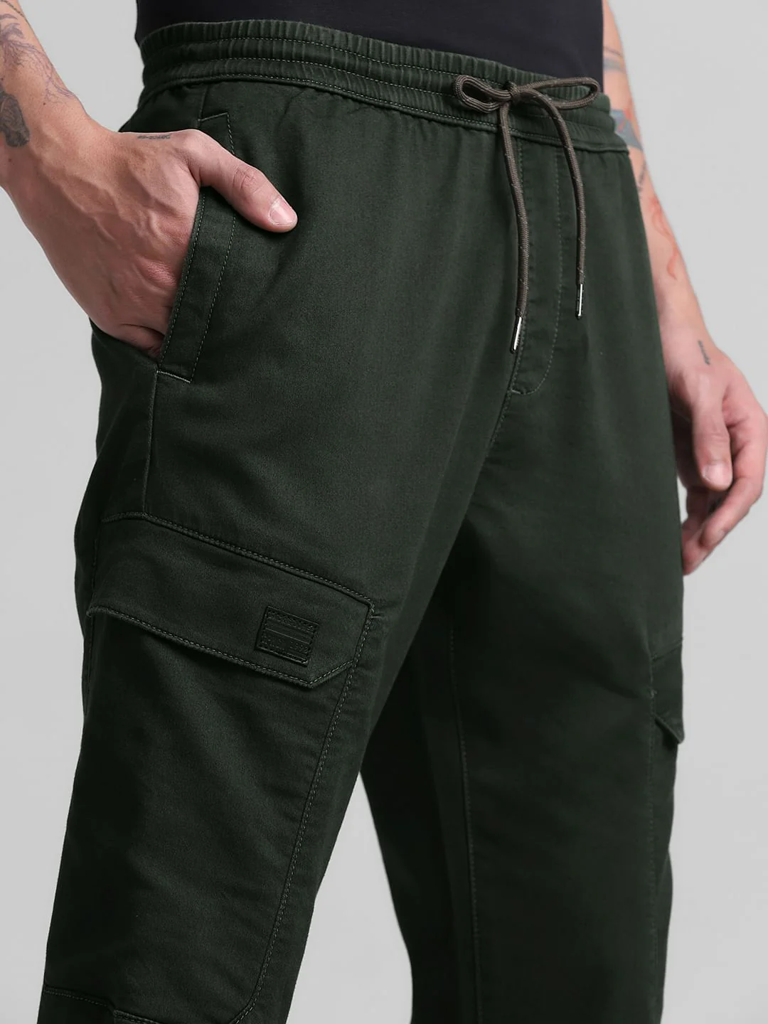 Green Mid Rise Cargo Pants - Image 4