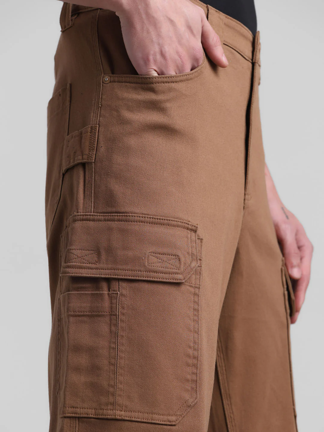 Brown Mid Rise Regular Fit Cargo Pants - Image 4