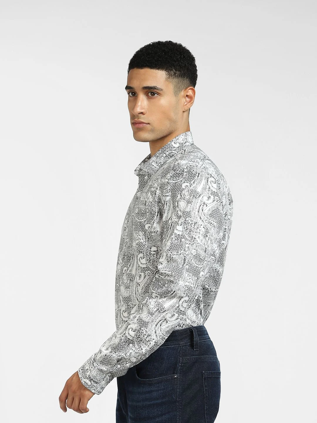 White Paisley Print Full Sleeves Shirt - Image 3