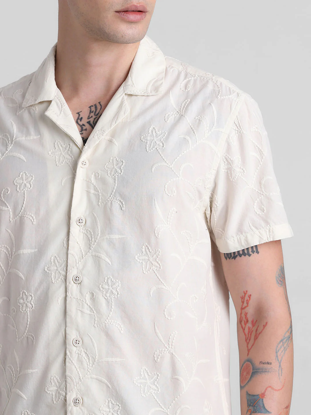 Off-White Embroidered Short Sleeves Shirt - Image 5