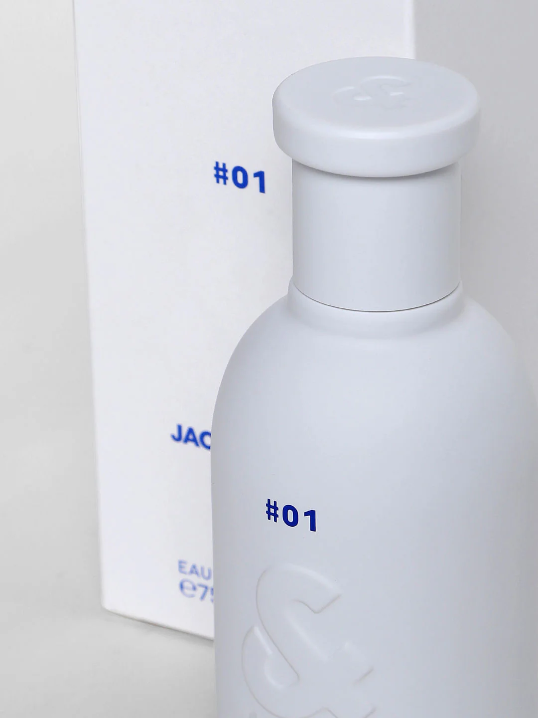 White Eau De Toilette Fragrance      75ml - Image 4