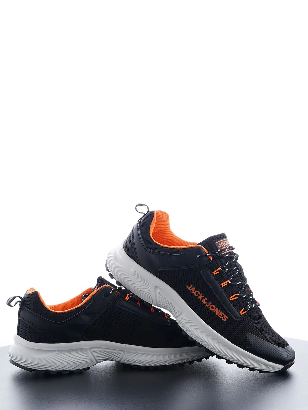 BLACK LACE-UP MESH SNEAKERS