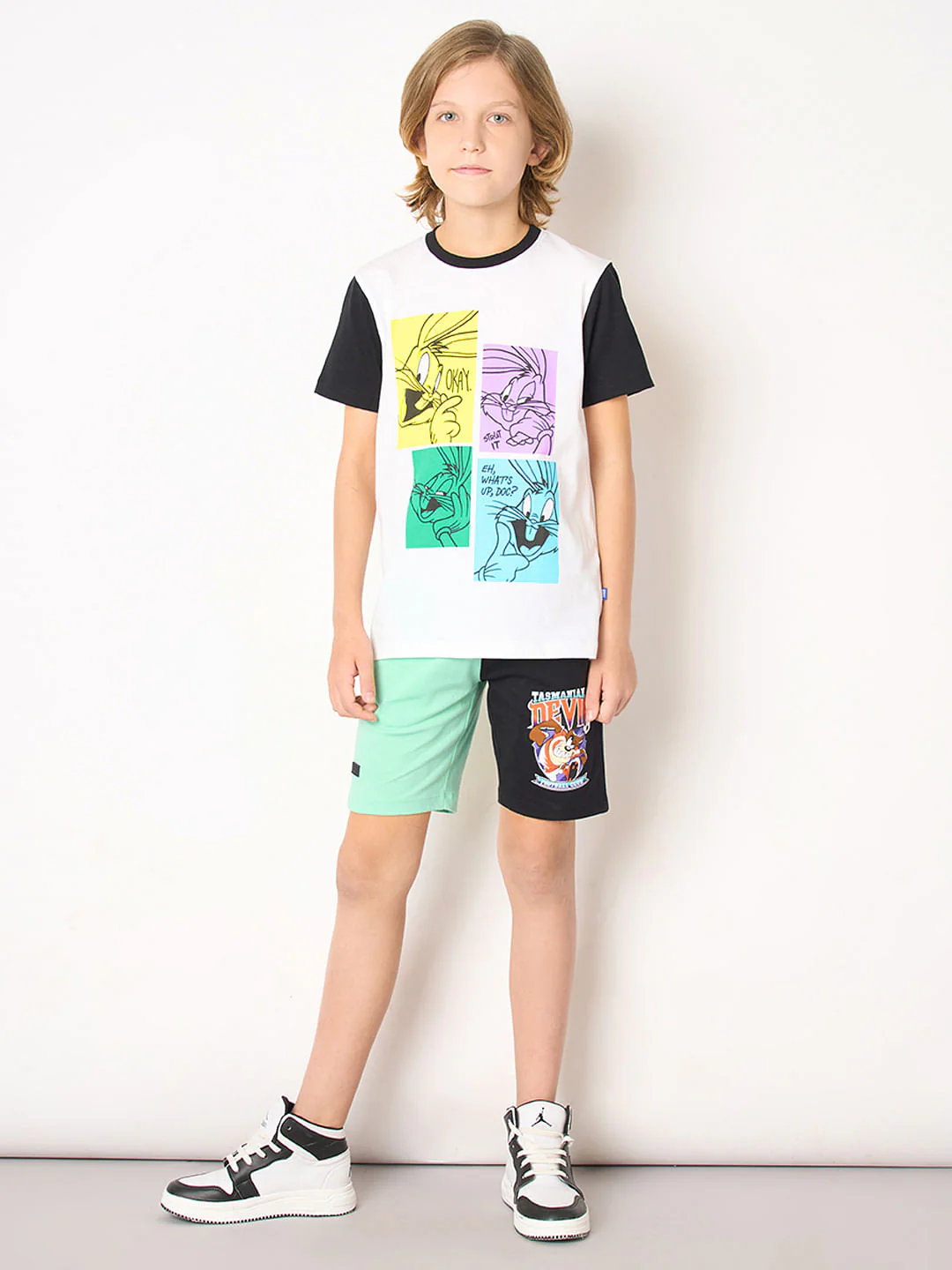 Looney Tunes White Bugs Bunny T-shirt - Image 5
