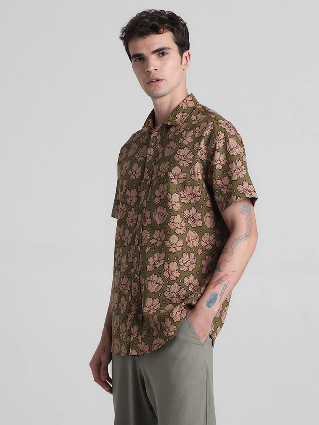 Green Floral Short Sleeves Shirt - Image 3