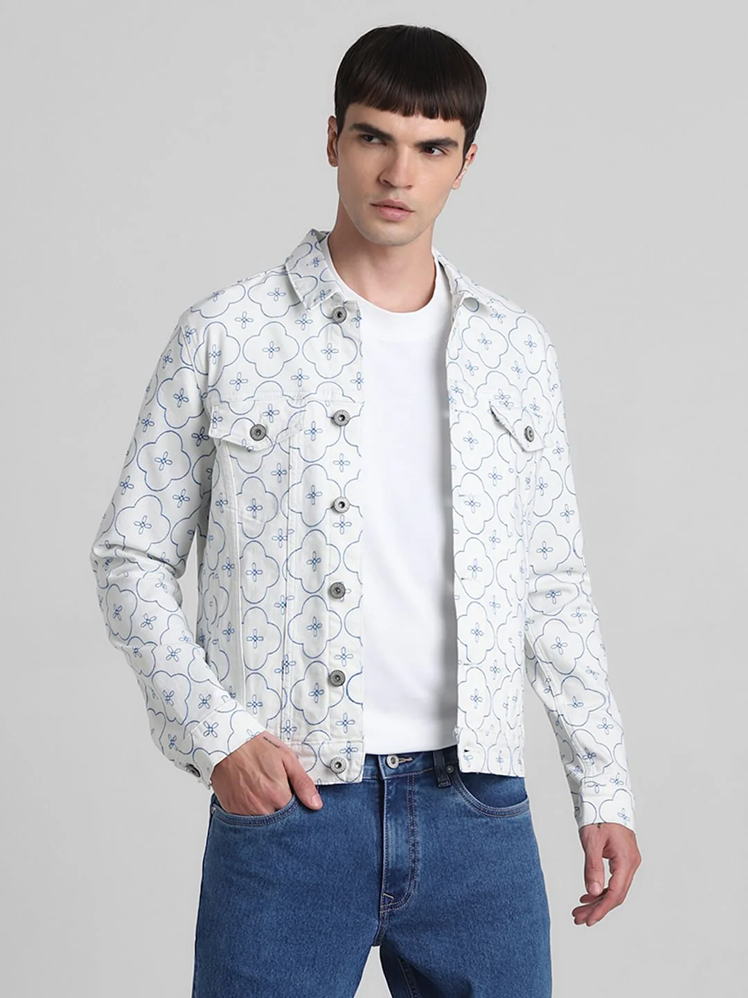 White Embroidered Co-ord Set Jacket - Image 2