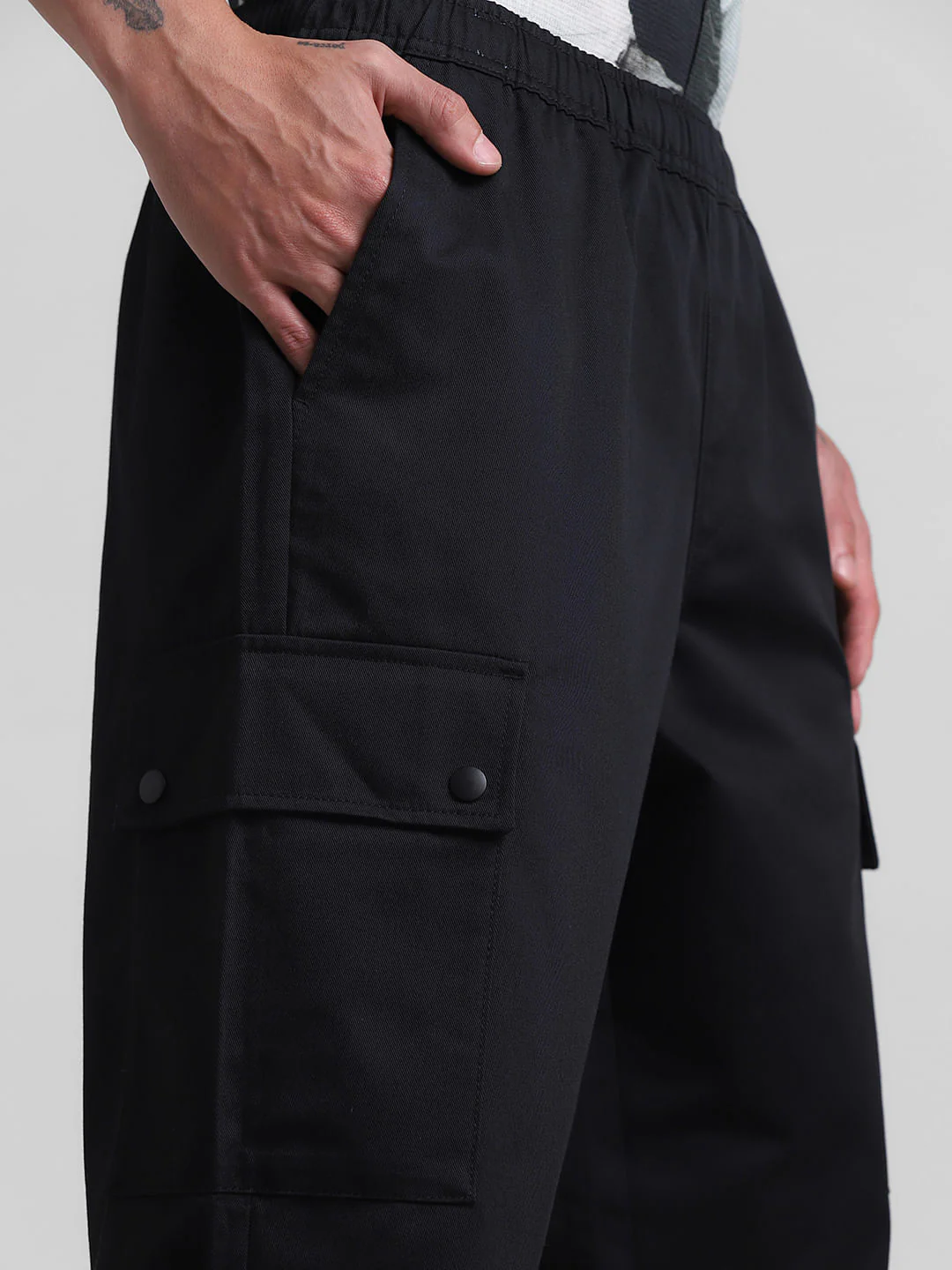 Black Mid Rise Cargo Joggers - Image 4