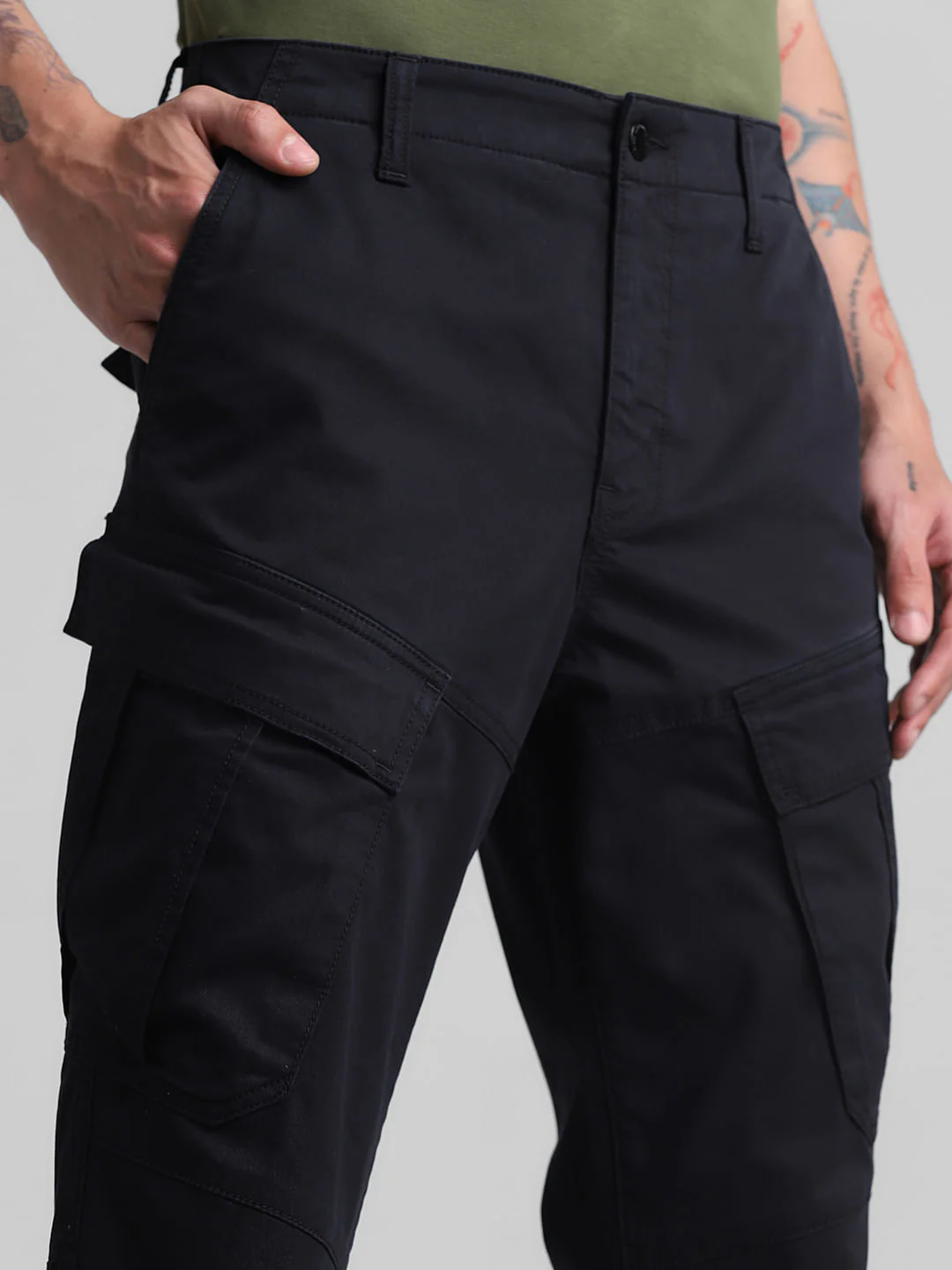 Black Mid Rise Cargo Pants - Image 4