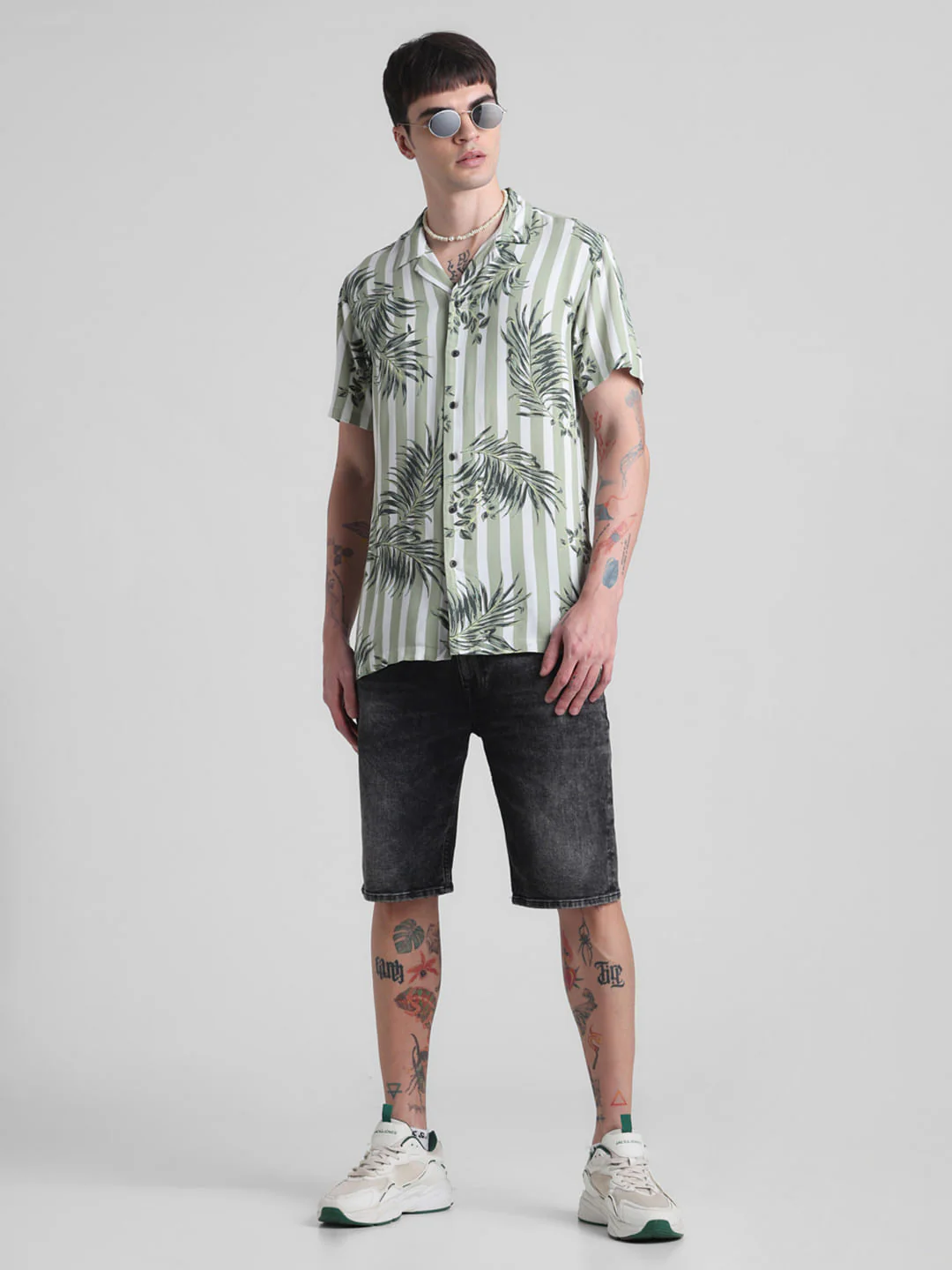 Black Low Rise Washed Denim Shorts - Image 5
