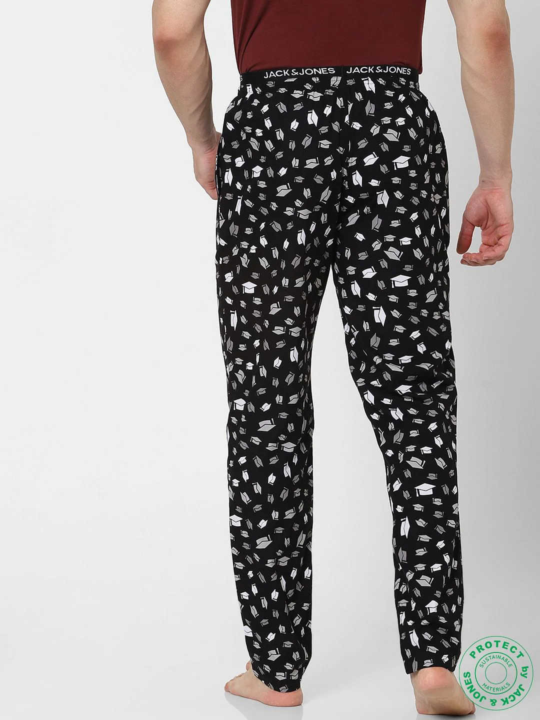 Black Graduation Hat Print Pyjamas - Image 4