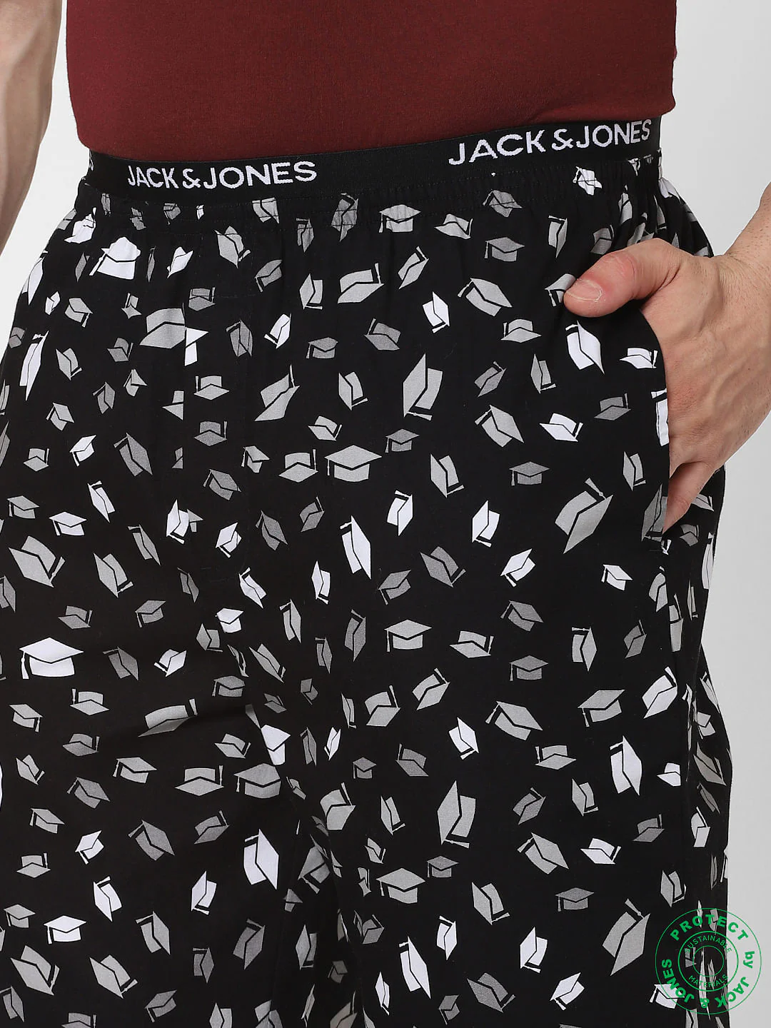 Black Graduation Hat Print Pyjamas - Image 5